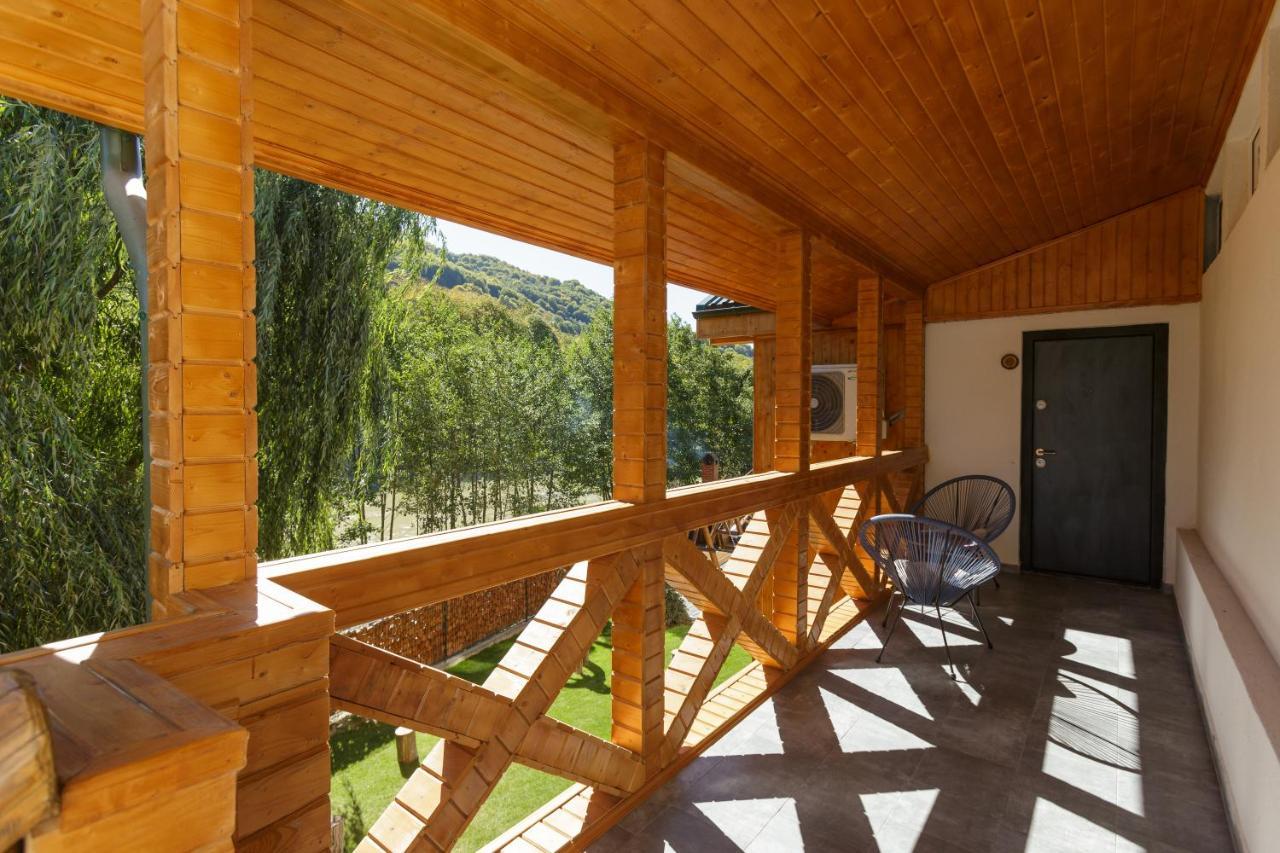 Buturuga Mică Villa Nehoiu Exterior foto